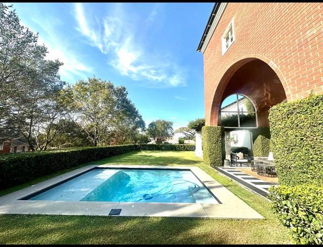 4 BEDROOM TOWNHOUSE FOR SALE IN ATHLONE